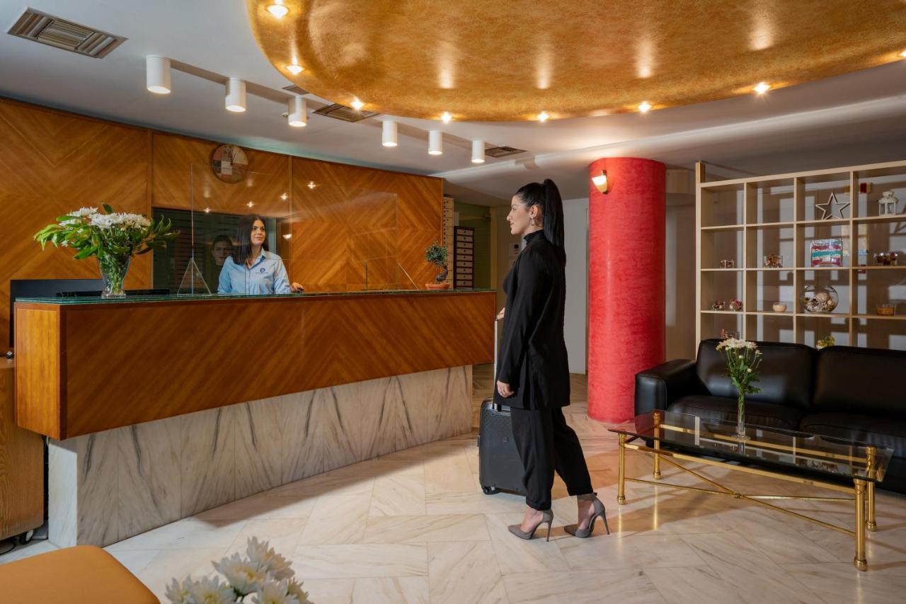 Hotel Brascos Rethymno  Bagian luar foto